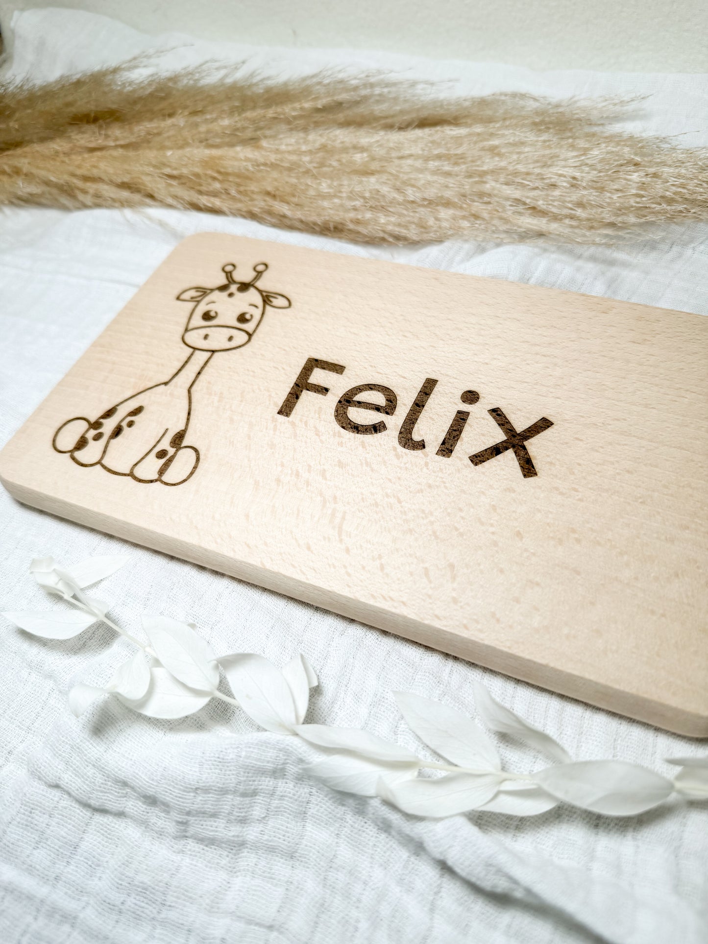 Jausenbrett |Schneidebrett | Frühstücksbrett | mit Gravur | personalisiert | Kindernamen und Tiermotiv