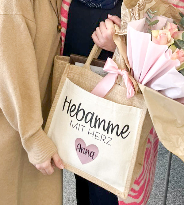 Personalisierte Jutetasche – “Hebamme mit Herz” – Geschenk für Hebammen – mit Name – Dankeschön zur Geburt